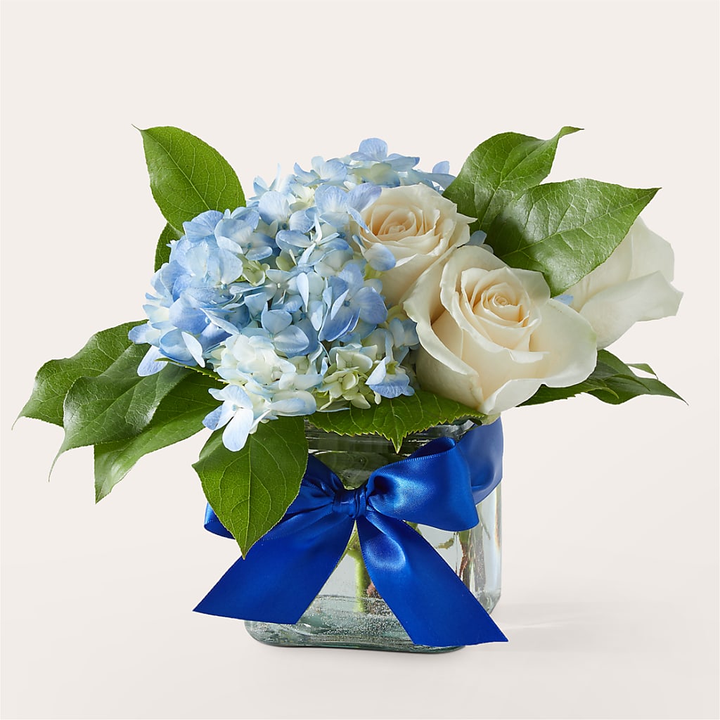 Sky Blue Delight Bouquet – Four Seasons Florist, Clarksville TN