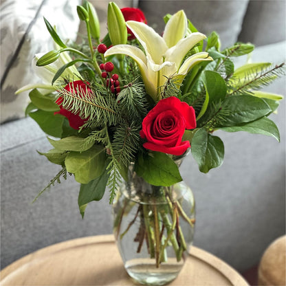 Sparkling Snowflakes Bouquet –  Four Seasons Florist, Clarksville TN