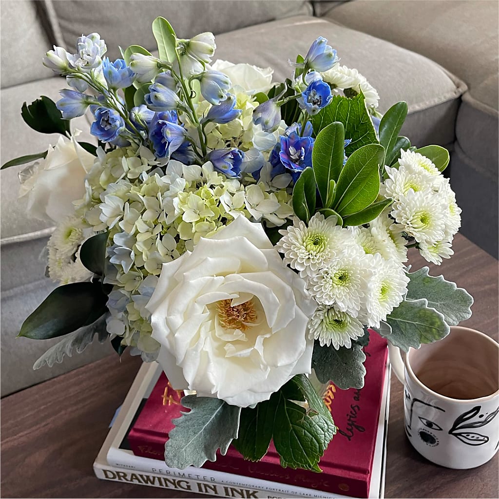 Clear Skies Bouquet –  Four Seasons Florist, Clarksville TN