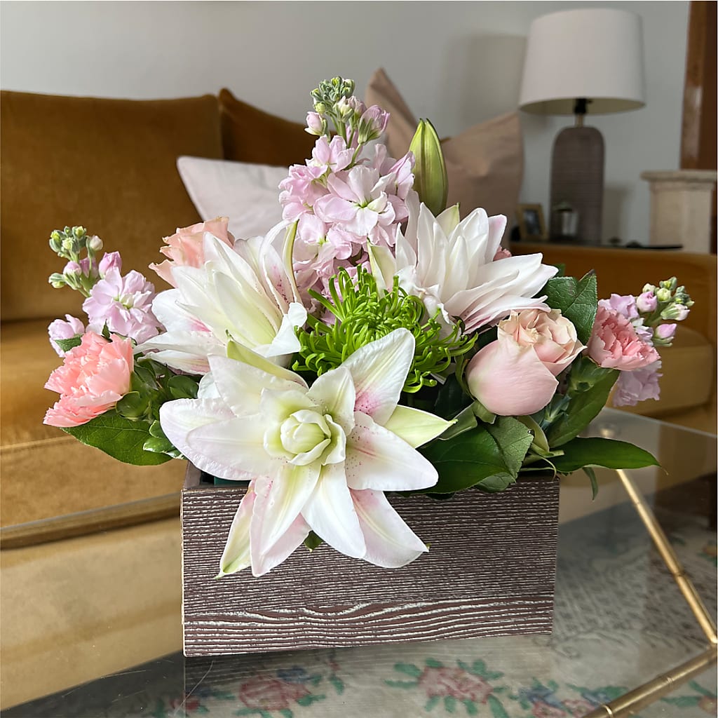 Beautiful Spirit Basket –  Four Seasons Florist, Clarksville TN