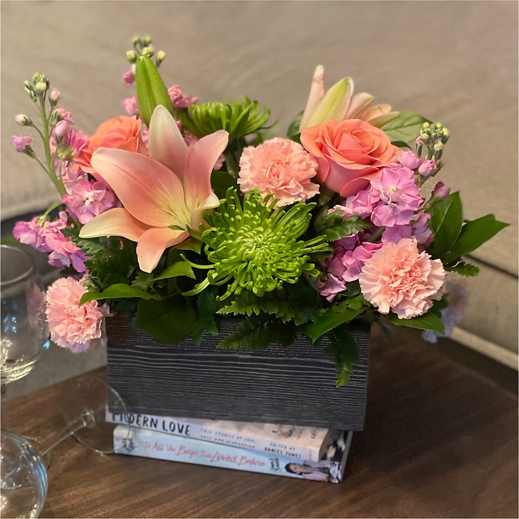 Beautiful Spirit Basket –  Four Seasons Florist, Clarksville TN
