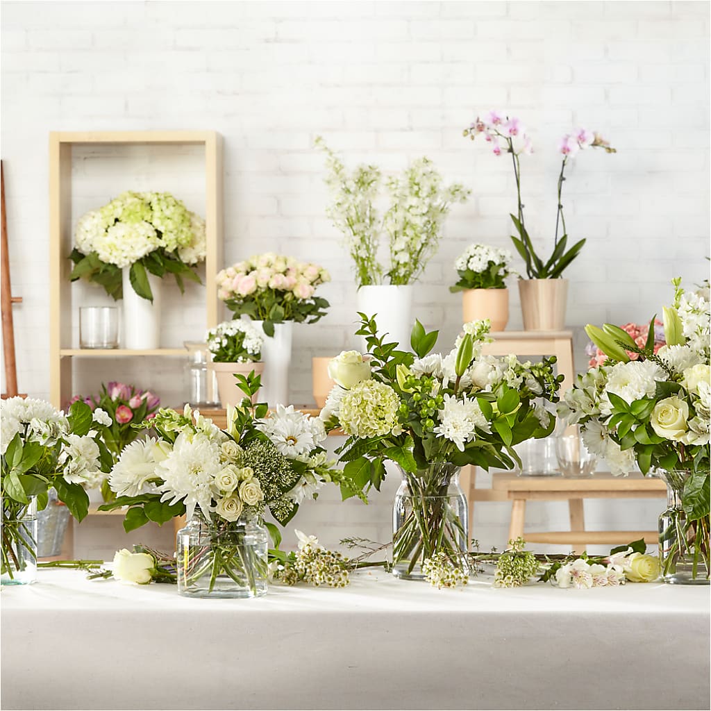 Classic Ivory – A Florist Original –  Four Seasons Florist, Clarksville TN