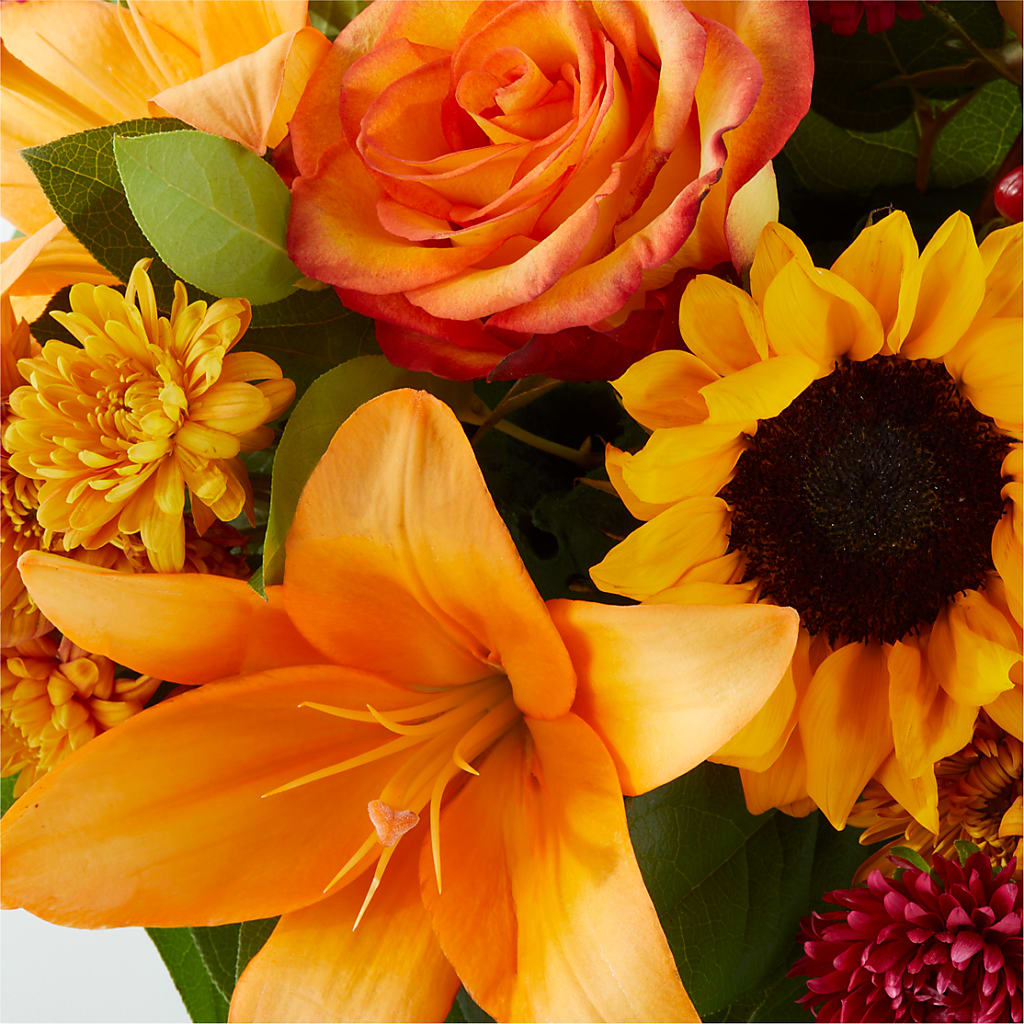 Grateful Centerpiece –  Four Seasons Florist, Clarksville TN